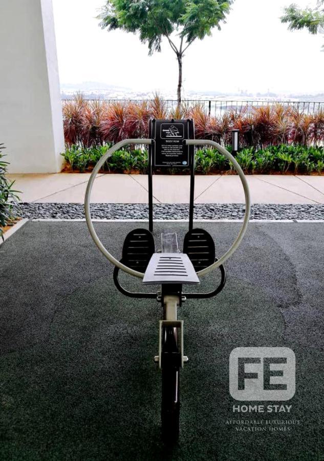 Netflix Wifi Trefoil Homestay Setia Alam Sacc Homestay Fe Shah Alam Extérieur photo